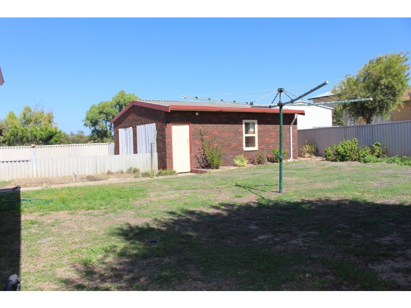 165 Point Leander Dve, Port Denison WA 6525