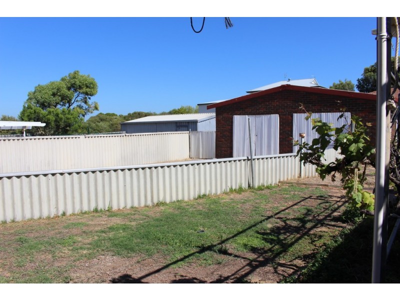 165 Point Leander Dve, Port Denison WA 6525