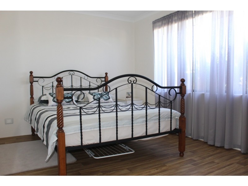 25 Mason Crescent, Port Denison WA 6525