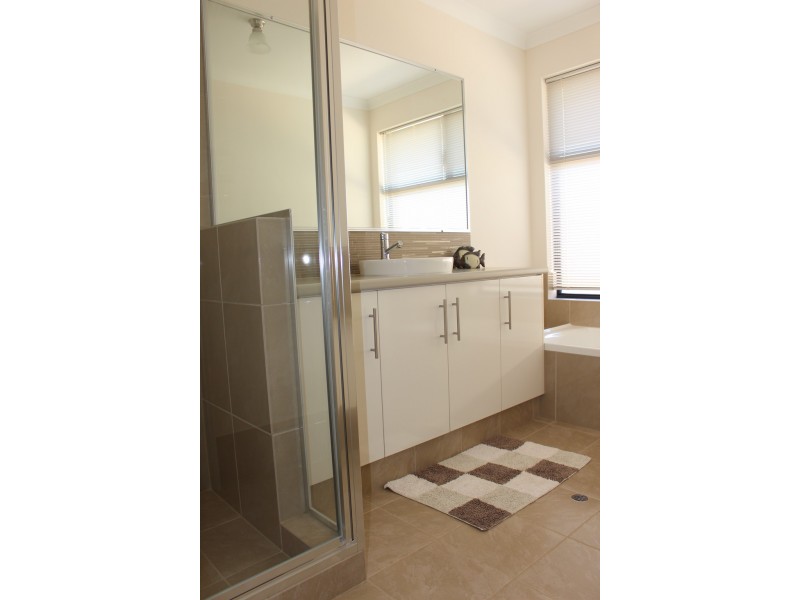 25 Mason Crescent, Port Denison WA 6525