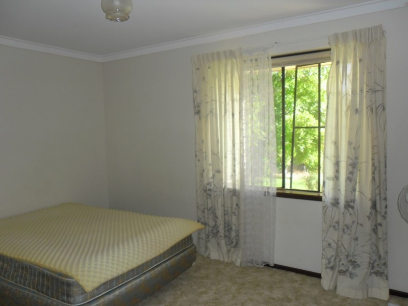 27 Caron Street, Carnamah WA 6517