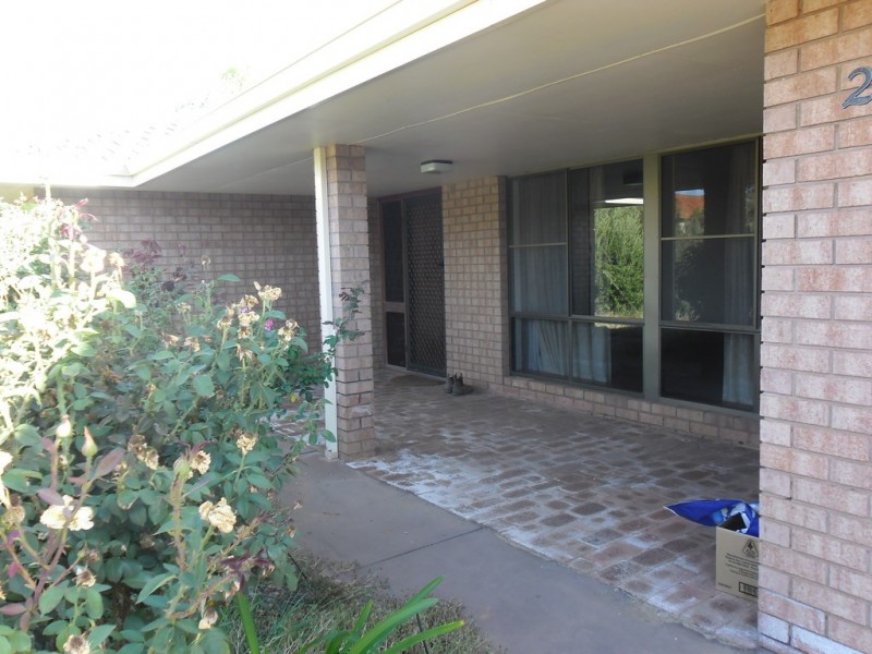 27 Caron Street, Carnamah WA 6517