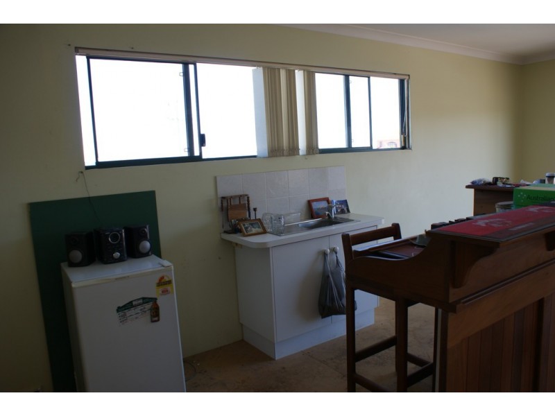 31 Ocean Drive, Port Denison WA 6525