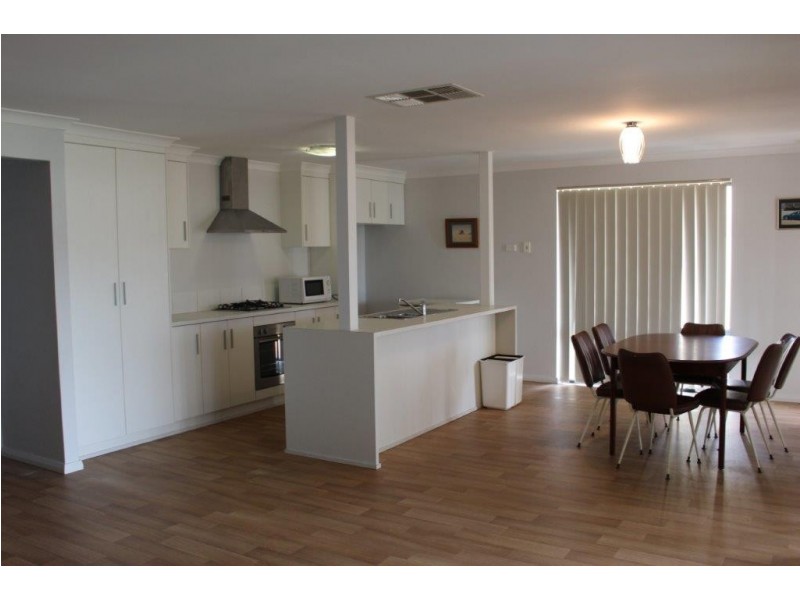 14 Ocean Drive, Port Denison WA 6525