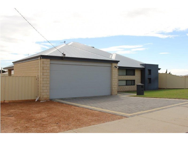 14 Ocean Drive, Port Denison WA 6525