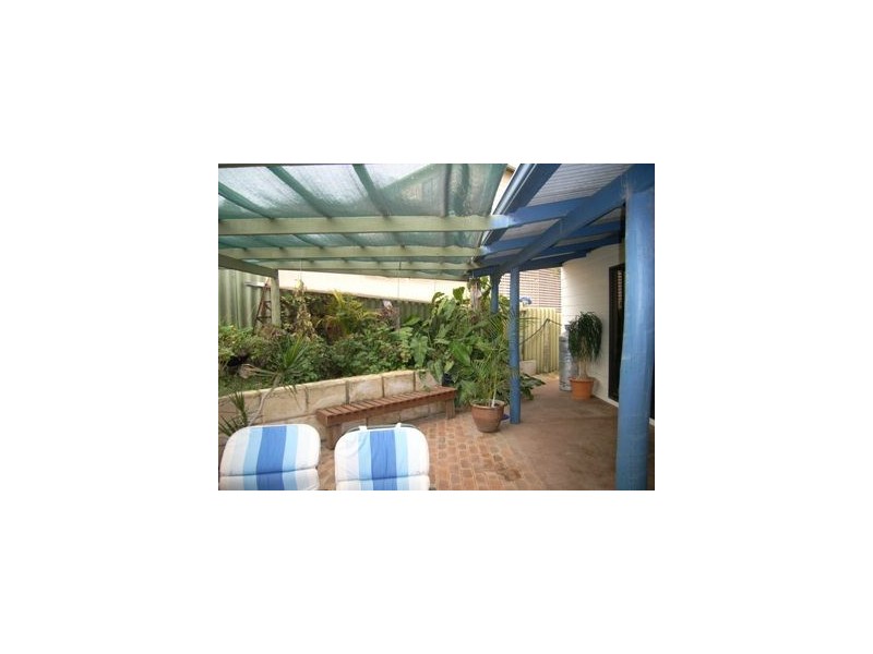 16 Plester Street, Port Denison WA 6525