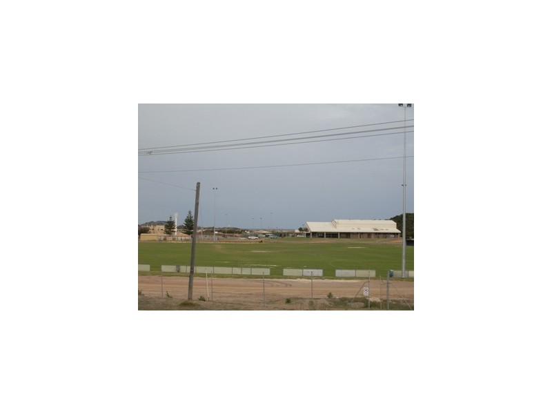 16 Plester Street, Port Denison WA 6525