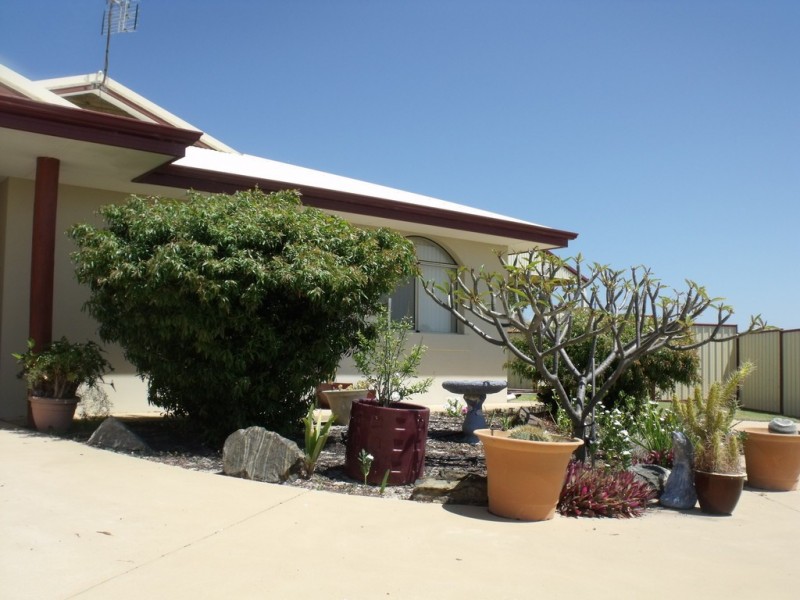 2/216 Stickland, Port Denison WA 6525