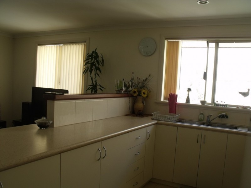 2/216 Stickland, Port Denison WA 6525