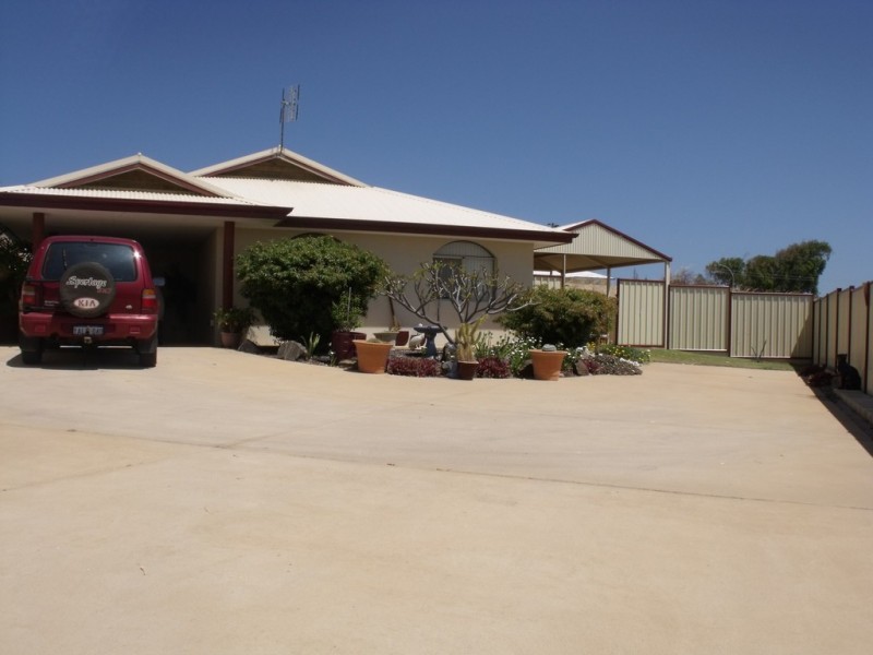 2/216 Stickland, Port Denison WA 6525