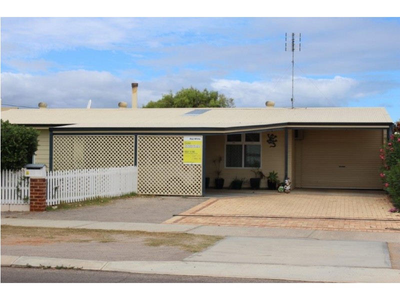19 Church Street, Dongara WA 6525