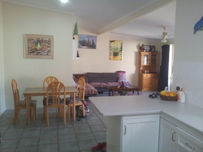 19 Church Street, Dongara WA 6525