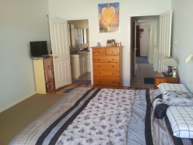 19 Church Street, Dongara WA 6525