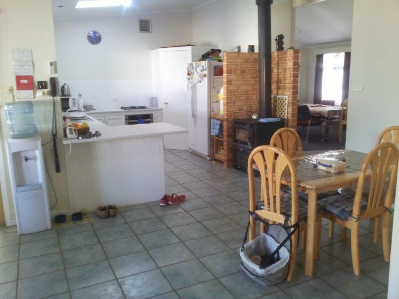 19 Church Street, Dongara WA 6525