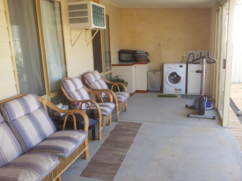 19 Church Street, Dongara WA 6525