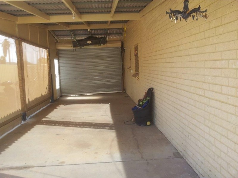 19 Church Street, Dongara WA 6525