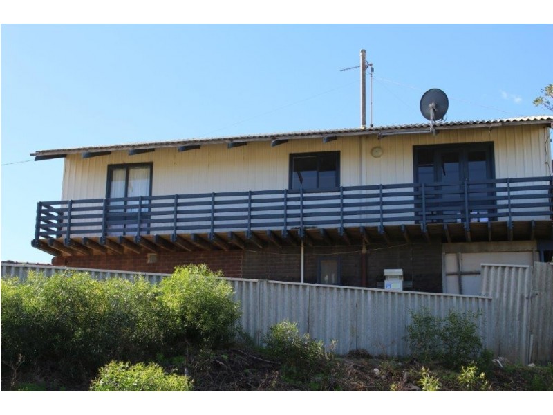 100 Point Leander Drive, Port Denison WA 6525