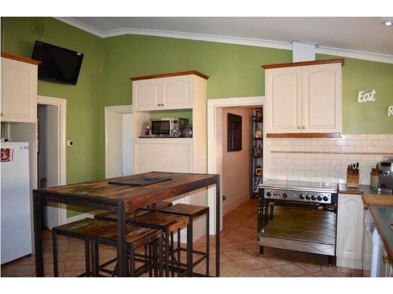 4 Lecaille Street, Dongara WA 6525