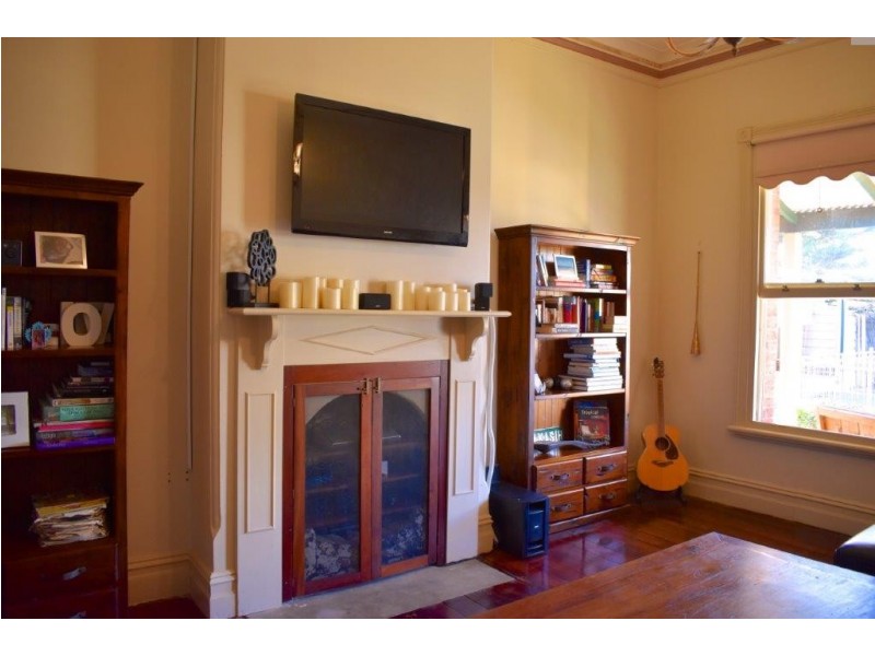 4 Lecaille Street, Dongara WA 6525