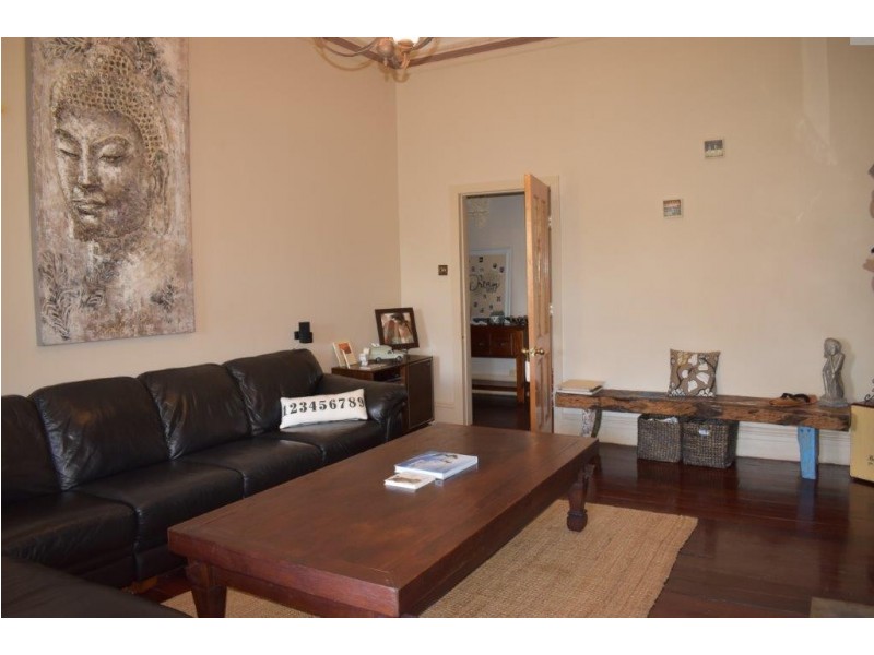 4 Lecaille Street, Dongara WA 6525