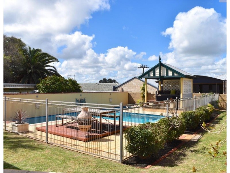 4 Lecaille Street, Dongara WA 6525