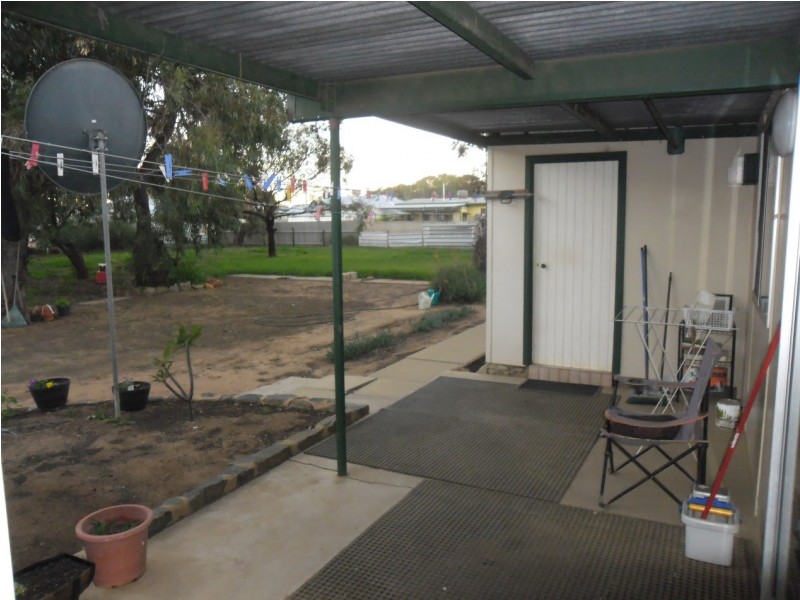 4 and 5 Yarra Street, Carnamah WA 6517