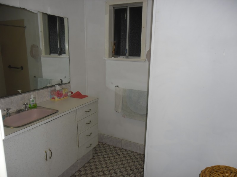 4 and 5 Yarra Street, Carnamah WA 6517