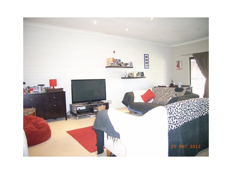12 Bartlett Place, Port Denison WA 6525
