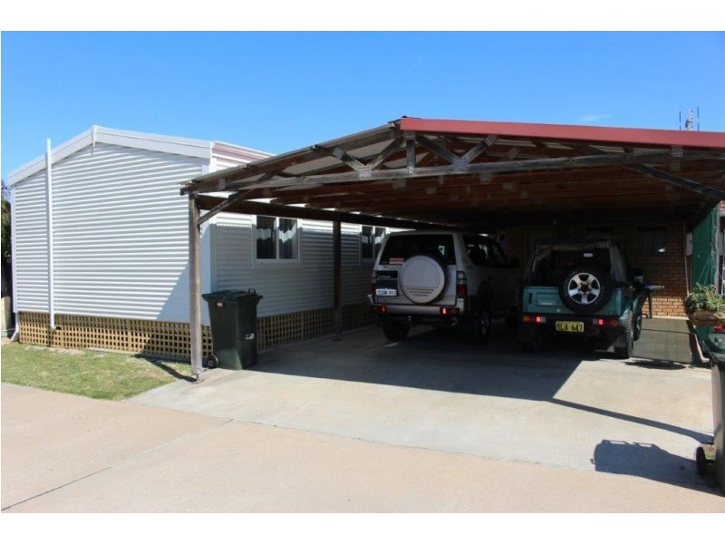 23/123 Point Leander Drive, Port Denison WA 6525