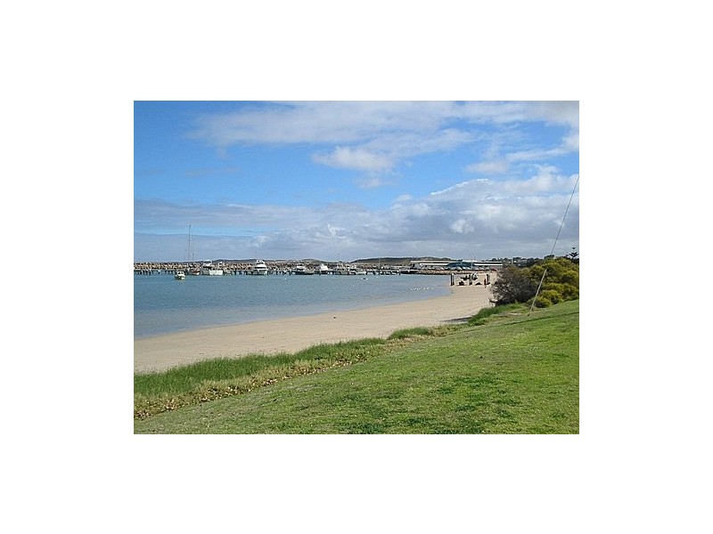 22 Gillam Drive, Dongara WA 6525