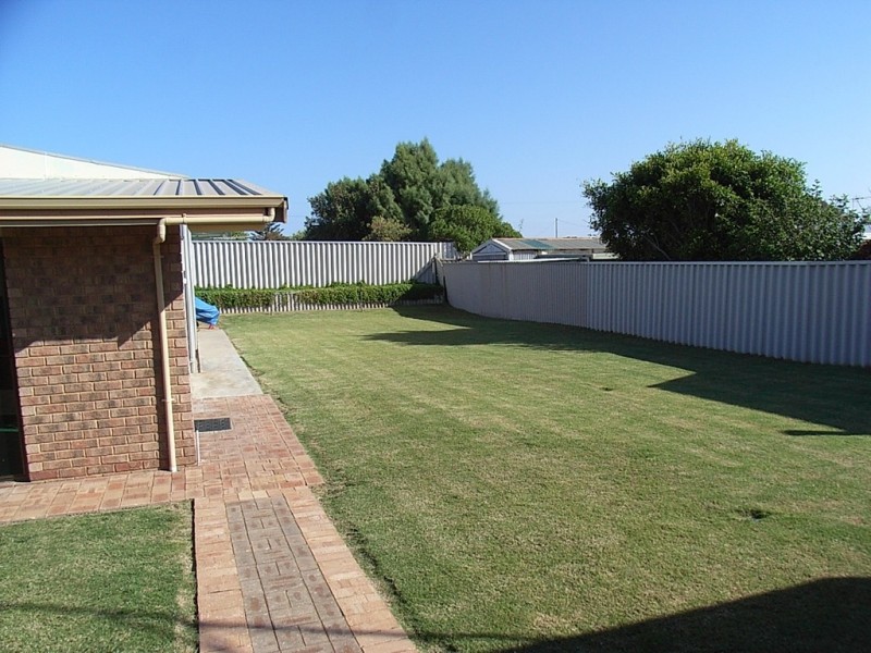 8 Fletcher Street, Port Denison WA 6525