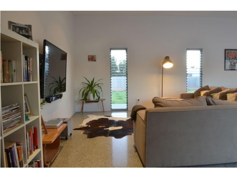 66 Hidden Valley Close, Dongara WA 6525