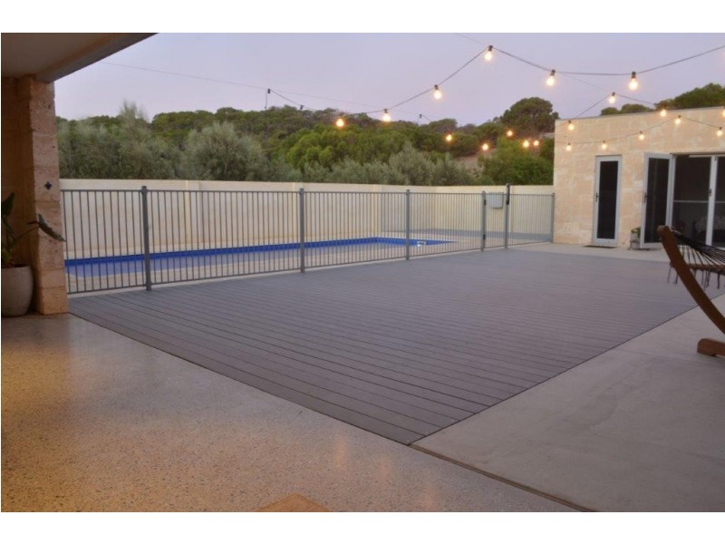 66 Hidden Valley Close, Dongara WA 6525