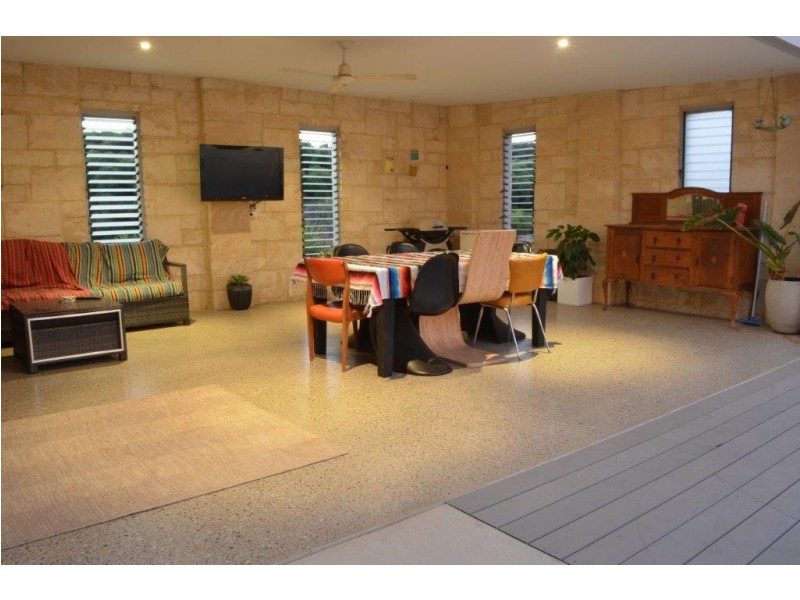 66 Hidden Valley Close, Dongara WA 6525