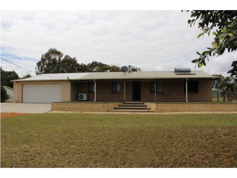 38 Tulloch Drive, Dongara WA 6525