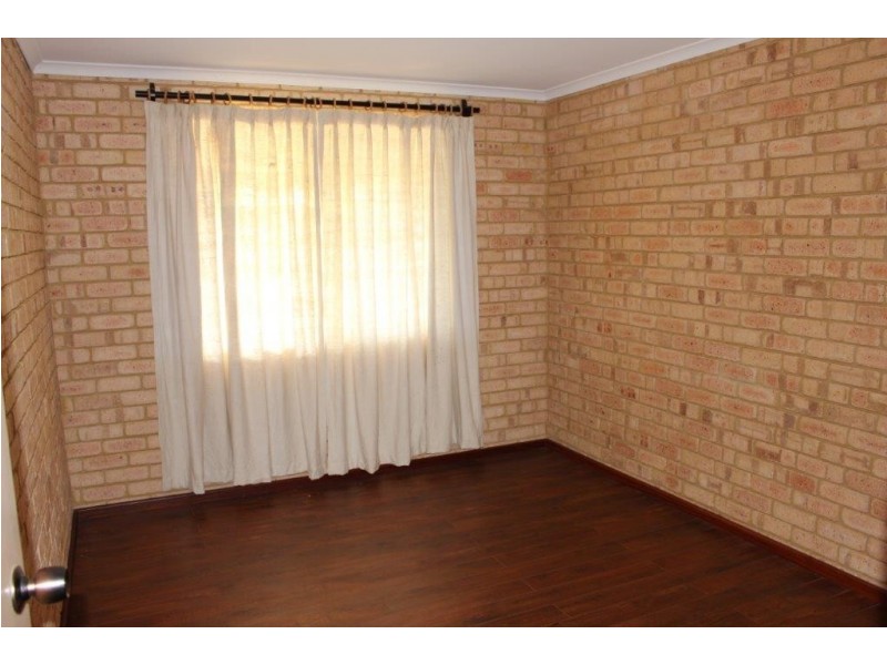 38 Tulloch Drive, Dongara WA 6525