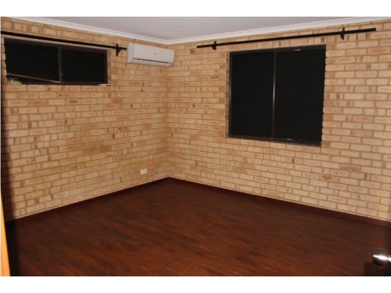 38 Tulloch Drive, Dongara WA 6525