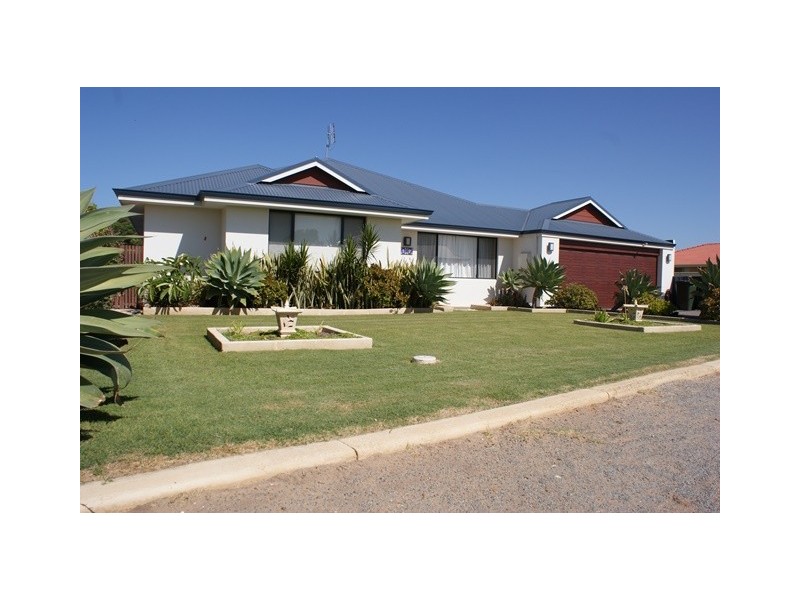 12 Gillam Drive, Dongara WA 6525