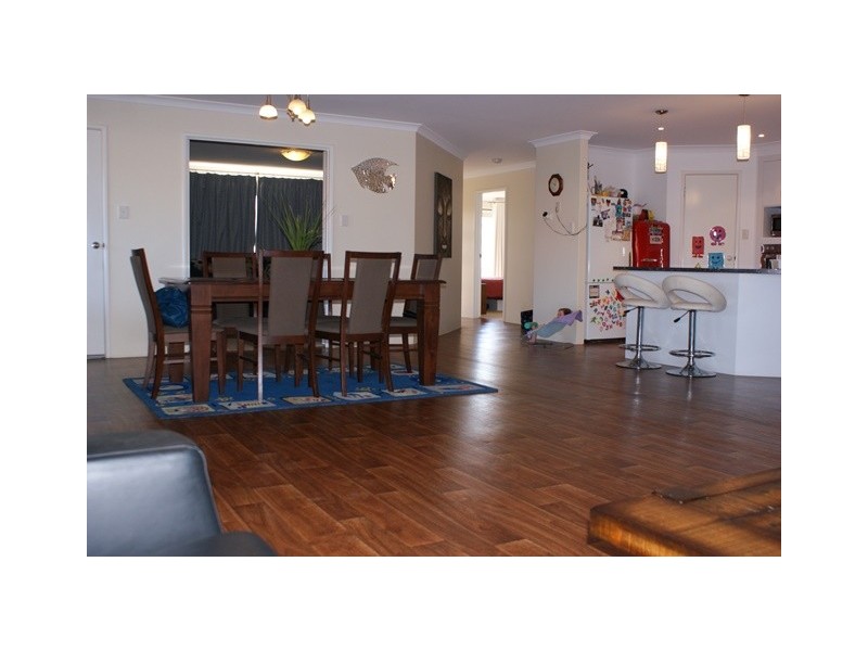 12 Gillam Drive, Dongara WA 6525