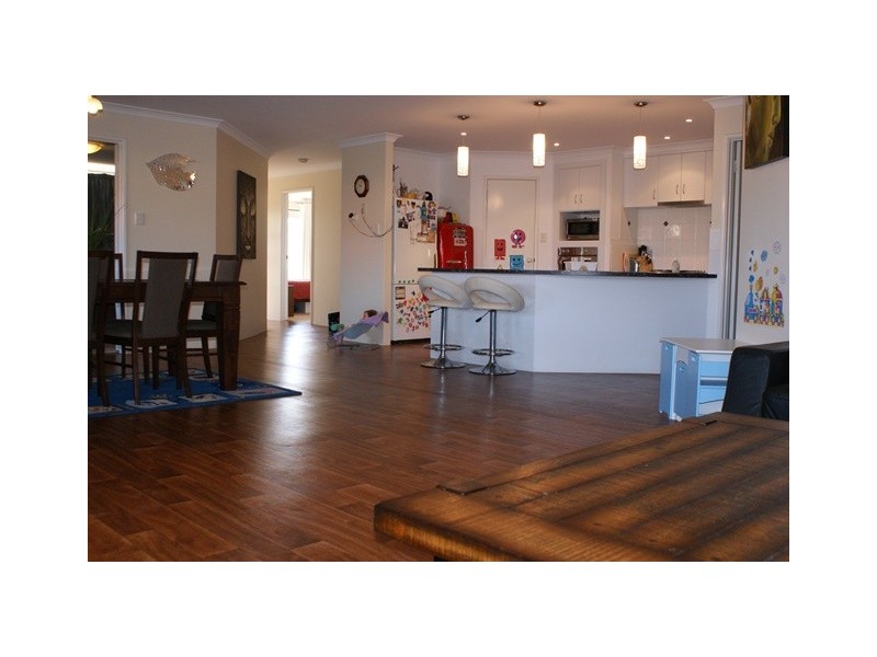 12 Gillam Drive, Dongara WA 6525