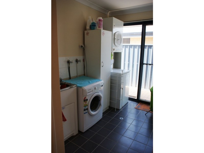 12 Gillam Drive, Dongara WA 6525