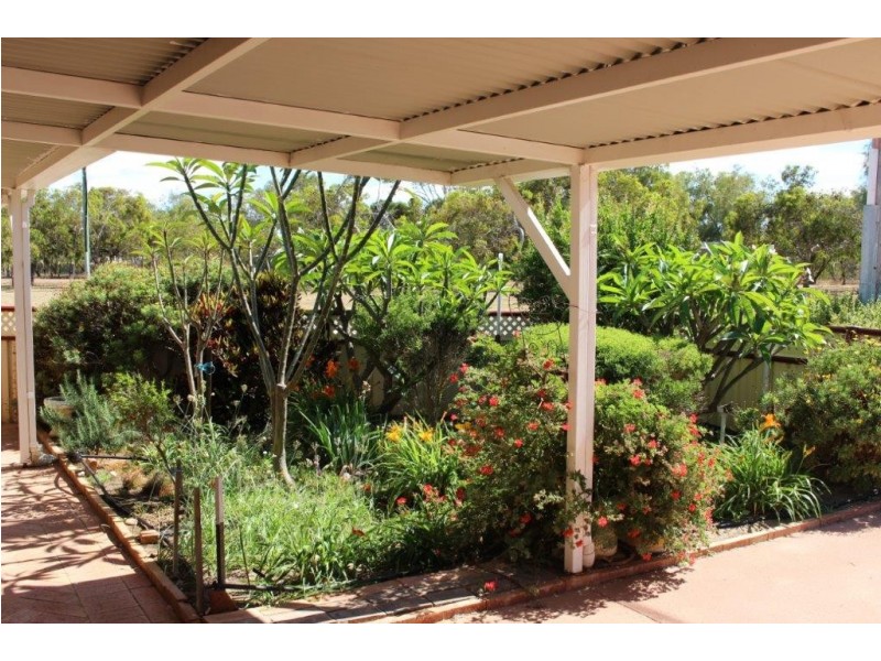 1C Irwin Crescent, Dongara WA 6525