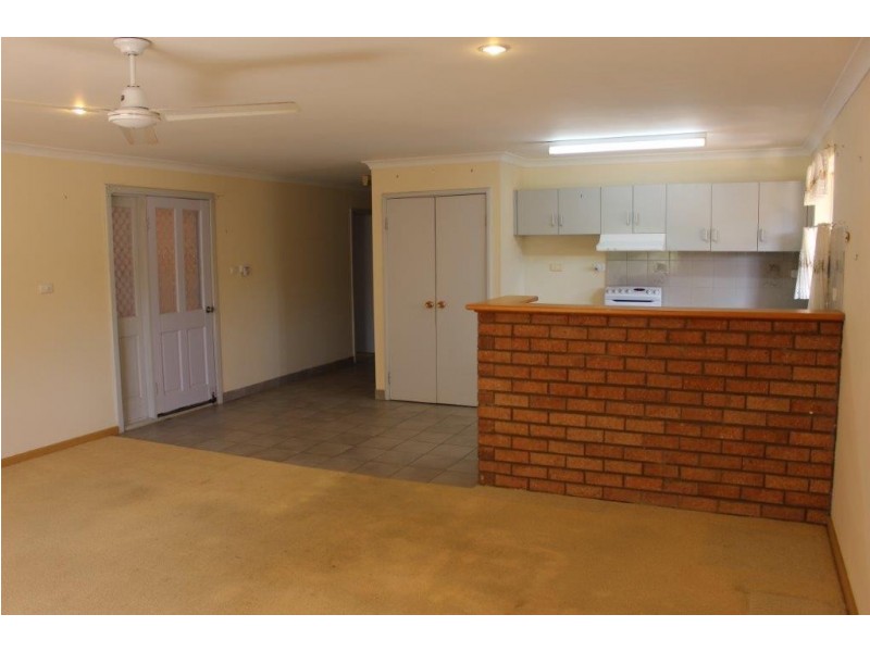 1C Irwin Crescent, Dongara WA 6525