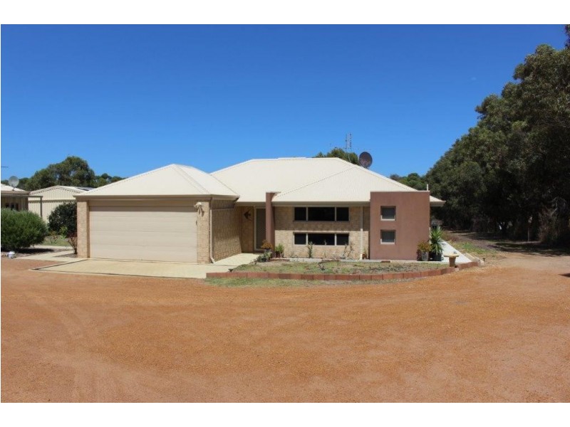 109 Brennand Road, Dongara WA 6525