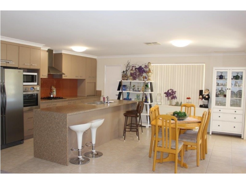 109 Brennand Road, Dongara WA 6525