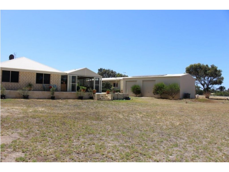 109 Brennand Road, Dongara WA 6525