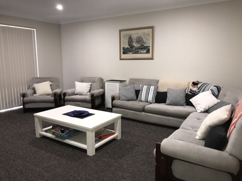 11 Turton Heights, Dongara WA 6525