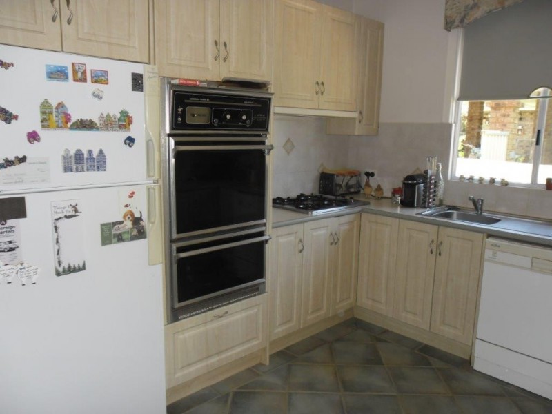 4 Robertson Street, Carnamah WA 6517