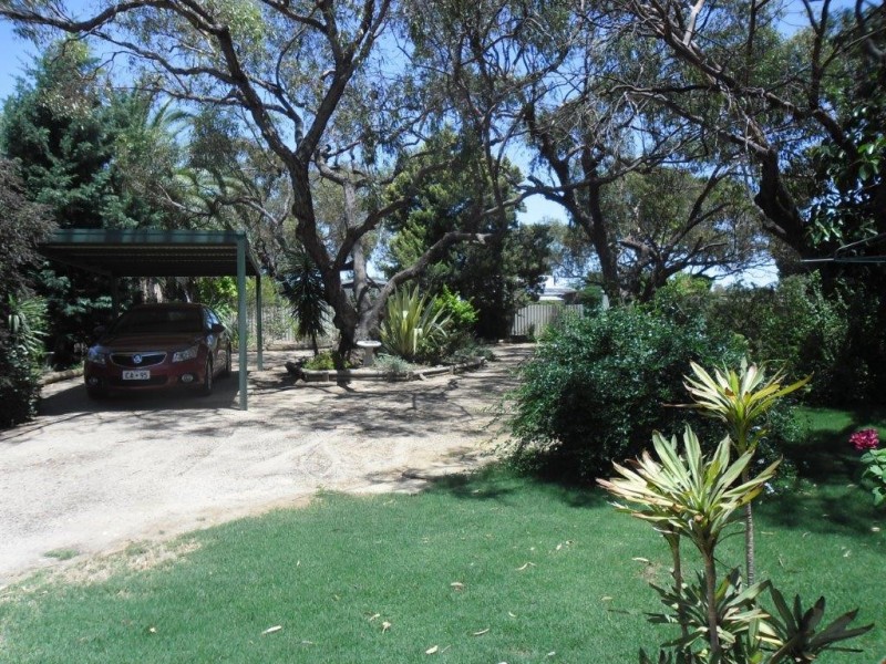 4 Robertson Street, Carnamah WA 6517