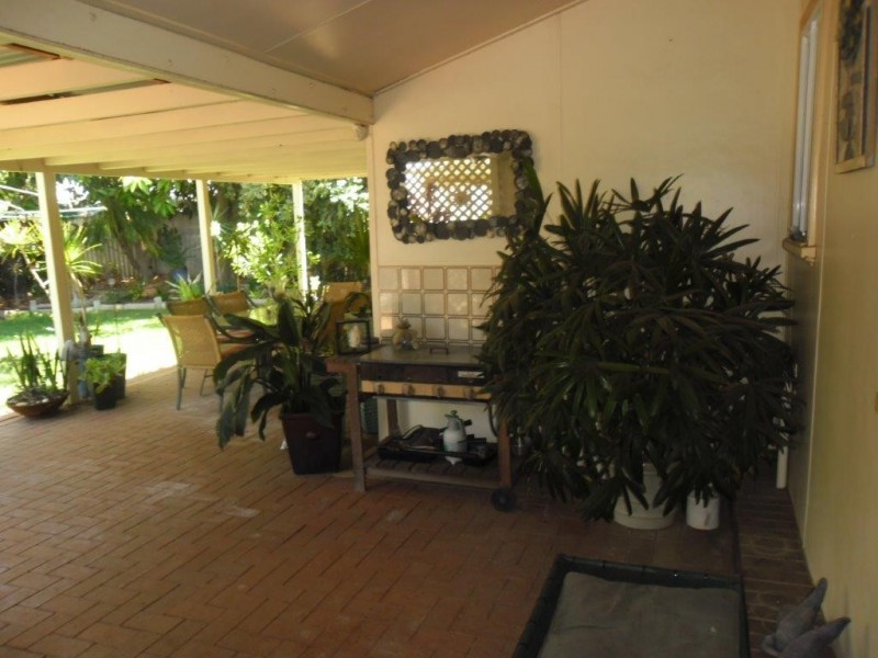 4 Robertson Street, Carnamah WA 6517